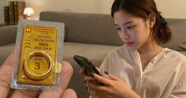 Định bán vàng cưới giúp em chồng, nhưng nghe xong điều kiện trả nợ tôi 