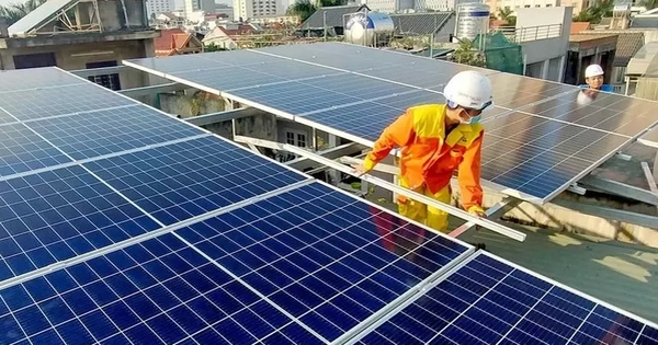 Làn sóng lắp điện mặt trời mái nhà tăng mạnh