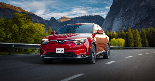 Giá xe VinFast VF 8 mới nhất tháng 5/2026