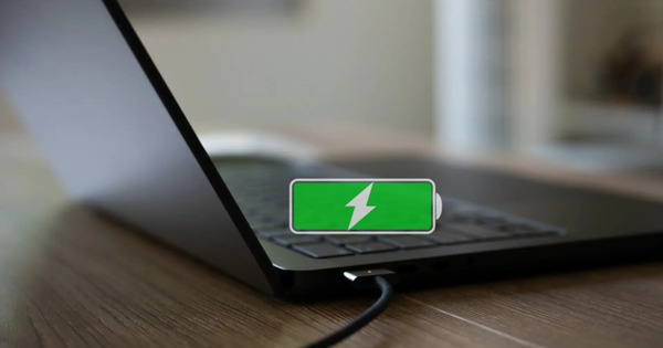 4 mẫu laptop có thời lượng pin tốt nhất năm 2026