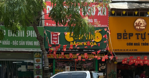 Cơm thố Bách Khoa sau phản ánh khu bếp 