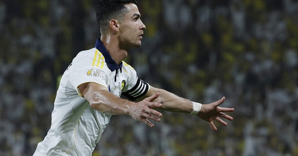 Ghi 2 bàn giúp Al Nassr thắng đậm, Ronaldo lần đầu tiên vô địch Ả Rập Xê Út