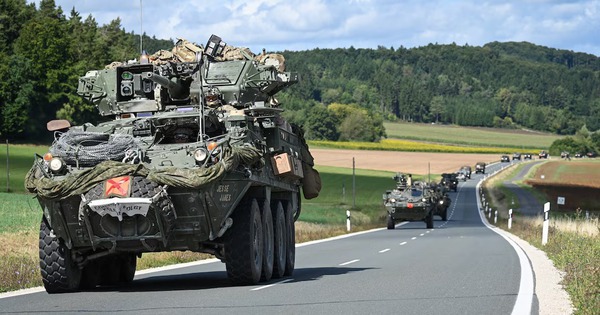 NATO nhóm họp trong âu lo