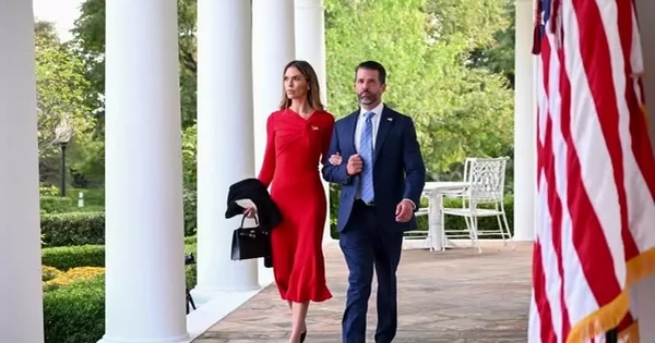 Tổng thống Mỹ Trump sẽ không dự đám cưới của con trai?