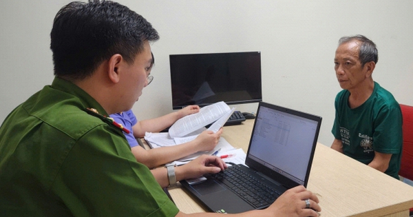 Khám xét khẩn cấp, bắt 
