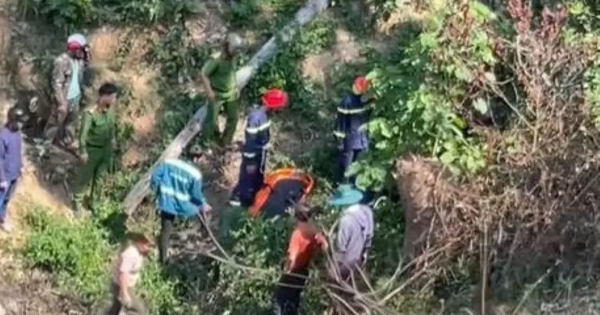 Đạp xe 'phượt' qua đèo, hai học sinh lao xuống vực sâu 50m