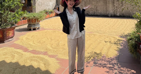 Tiểu thư Doãn Hải My được khen đẹp người đẹp nết khi về quê chồng phơi thóc giữa trưa nắng hè