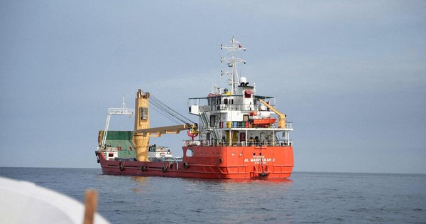 Iran: Lưu lượng tàu thuyền qua Hormuz có thể trở lại mức trước chiến sự