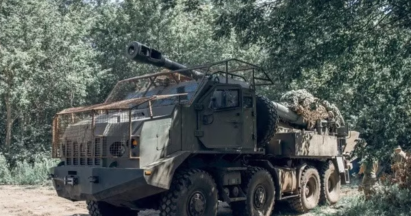 Nga buộc Ukraine phải căng mình trên 2 mặt trận