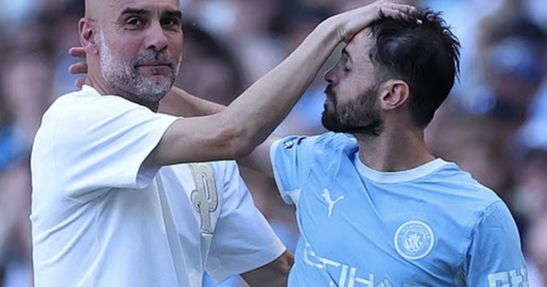Nước mắt ngày chia tay Man City của Pep Guardiola