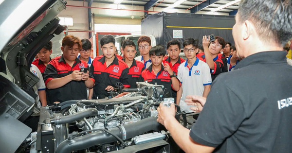 Nhiều ngành học mà AI không thể thay thế