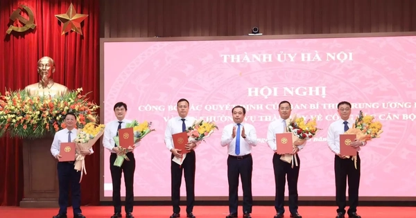 Công bố quyết định của Ban Bí thư về công tác cán bộ tại Hà Nội