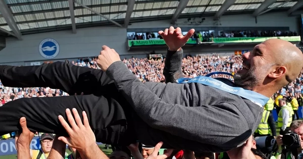 Một thập kỷ vàng son của Pep Guardiola tại Man City