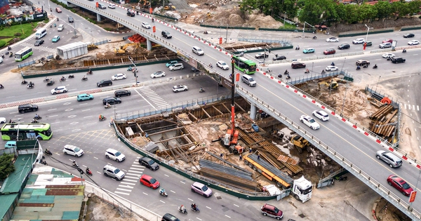 Công trường hầm chui gần 750 tỷ đồng dưới nút giao đông đúc phía Đông Hà Nội