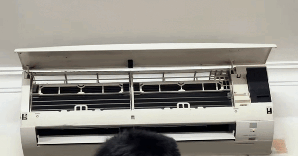 Bật điều hòa 23 độ mãi không mát, người dùng giật mình khi mở máy ra kiểm tra
