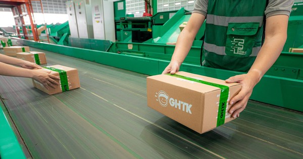 Tối ưu vận chuyển hàng may mặc: Cân bằng giữa chi phí và trải nghiệm khách hàng