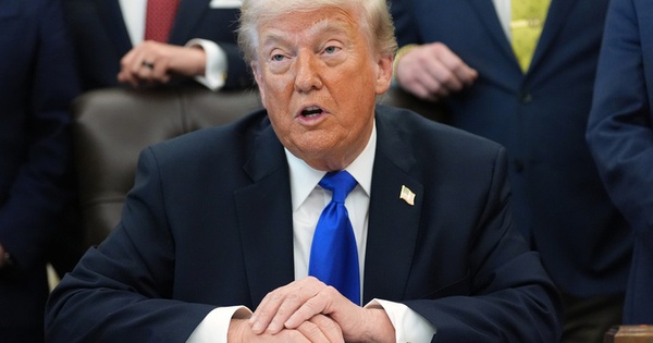 Ông Trump cảnh báo nối lại cuộc tấn công vào Iran