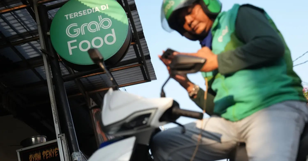 Cho rằng Grab thu phí nền tảng quá cao, láng giềng Việt Nam bắt giảm hơn một nửa, thêm bảo hiểm cho tài xế