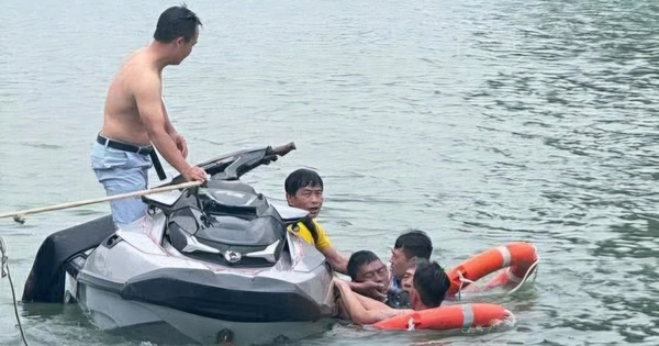 Nhân chứng kể phút lao xuống cứu vận động viên flyboard gặp nạn ở Ninh Bình
