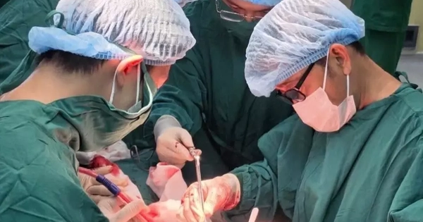Đứt động mạch cổ, thanh niên may mắn thoát chết
