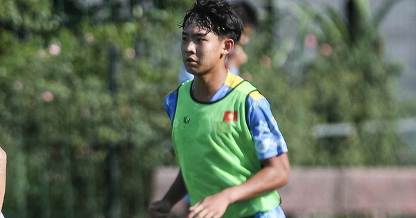 U19 Việt Nam: Việt kiều Tây Ban Nha cạnh tranh với cầu thủ trẻ nhất V.League