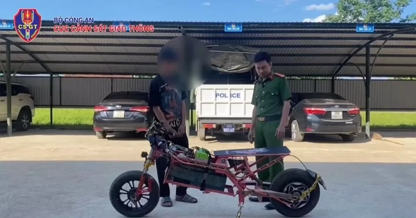 Xử lý học sinh tự độ xe máy điện đi được hơn 100km/h