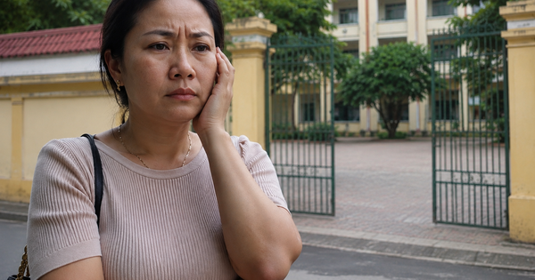 Phát biểu một câu sau khi con thi 2 môn Văn - Anh, bà mẹ Hà Nội khiến nhiều người lắc đầu: Đừng bạn ơi, tội con lắm!