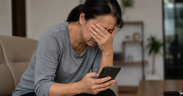Phát hiện 1 chi tiết lạ trong điện thoại, bà mẹ Hà Nội vội đăng bài cảnh báo: 