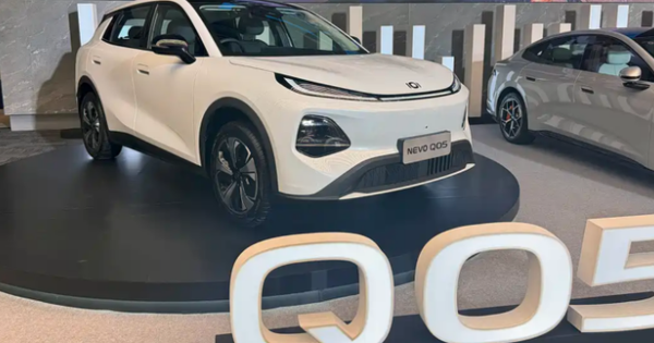 Hãng xe xây nhà máy tại Huế ra mắt SUV cỡ nhỏ: Giá quy đổi 510 triệu đồng, một lần sạc đi 462km