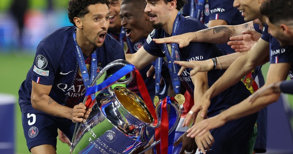PSG nhận khoản thưởng khổng lồ sau chức vô địch Champions League