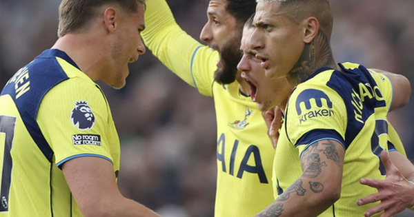 Tottenham vượt ải Aston Villa, sáng cửa trụ hạng