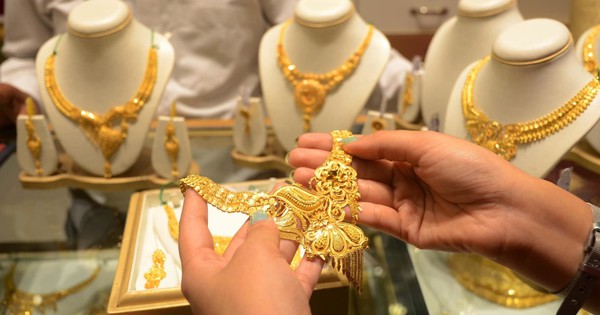 Nước này từng cấm người dân sở hữu vàng, thậm chí có án phạt tù 10 năm