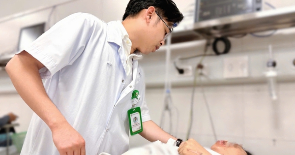 Tình trạng sức khoẻ của người phụ nữ mắc kẹt dưới gầm xe buýt ở Hà Nội