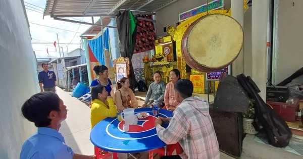 Thảm án ở Tây Ninh: Cha mẹ già nghẹn ngào đón thi thể con, cháu