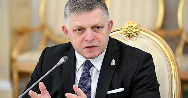 Chuyến đi Moscow khiến châu Âu thêm rạn nứt