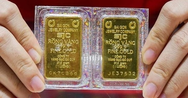 Giá vàng hôm nay 5/5: Vàng SJC giảm mạnh, vàng nhẫn 