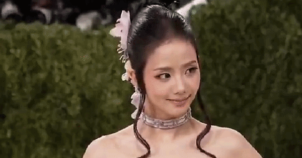 Sốc: Jisoo (BLACKPINK) bị tố lấy cắp quần áo