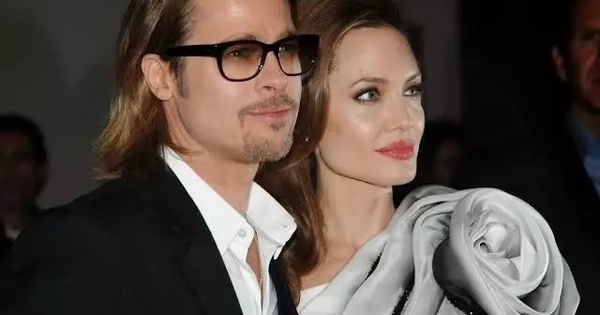 Angelina Jolie phản đòn Brad Pitt