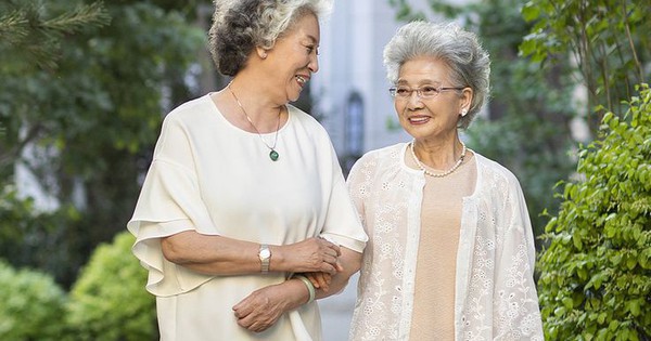 Lương hưu chưa đến 7 triệu/tháng: Nhiều người vẫn sống ổn, thậm chí còn tiết kiệm nhờ 3 “nên” và 3 “không nên”