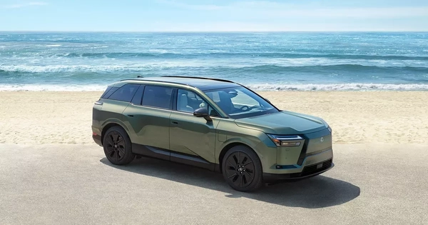 Vén màn SUV điện 6 chỗ mới của Lexus