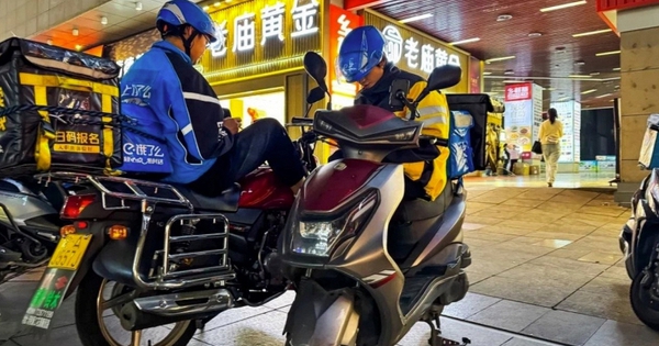 Shipper nhận án tù 3 năm vì giao bưu kiện chứa đầy tiền vàng mà không hề hay biết