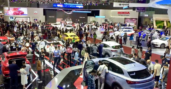Không có Vietnam Motor Show 2026, cuộc đua hãng xe chuyển sang 'sân khấu' riêng?