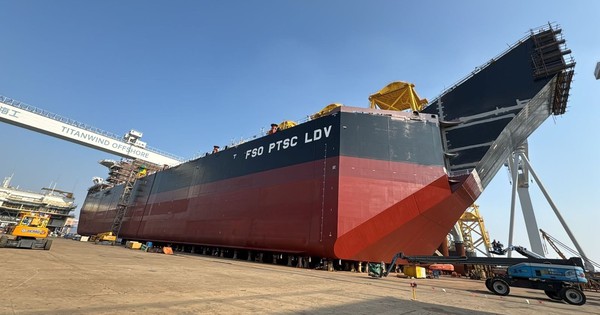 Tiêu tốn 2 triệu giờ công tạo nên kho nổi 74.000 tấn chứa nửa triệu thùng dầu, 'ông trùm' dịch vụ Dầu khí Việt Nam thu 8.700 tỷ trong 30 ngày đầu năm