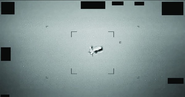 Lầu Năm Góc đã công bố một kho lưu trữ tài liệu về UFO
