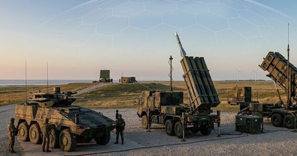 Ukraine lo ngại cả PAC-3, NASAMS, IRIS-T bị đắp chiếu
