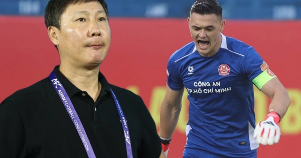 Việt kiều 34 tuổi vẫn chưa hoàn tất thủ tục FIFA, nguy cơ lỡ