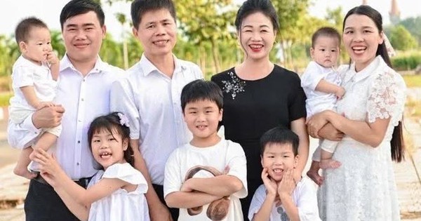 3 chị em lấy 3 anh em ruột ở Nghệ An: Mẹ chồng giao luôn chì