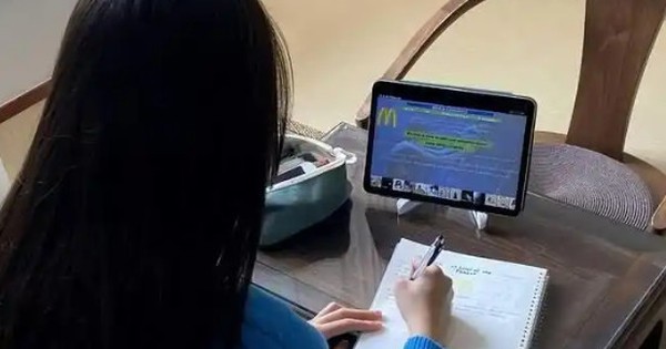 Nữ thủ khoa "bi kịch nhất": Thi đại học điểm cao n