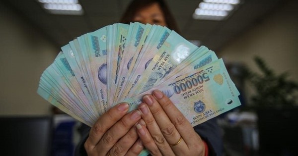 Phát hiện 50 tờ tiền 500.000 đồng bị bỏ lại trên chuyến tàu 