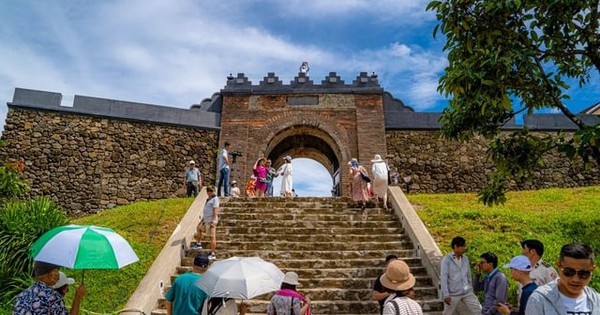 Một di tích nổi tiếng không còn miễn phí cho toàn dân, giá vé là bao nhiêu?